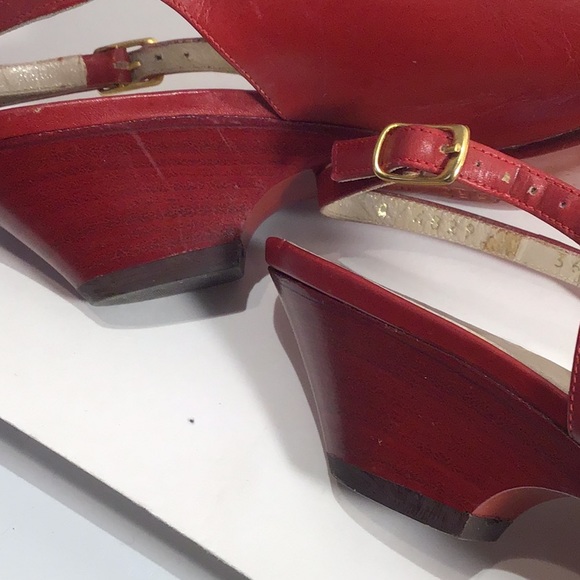Gorgeous vintage Bruno Magli slingbacks! - Picture 7 of 8
